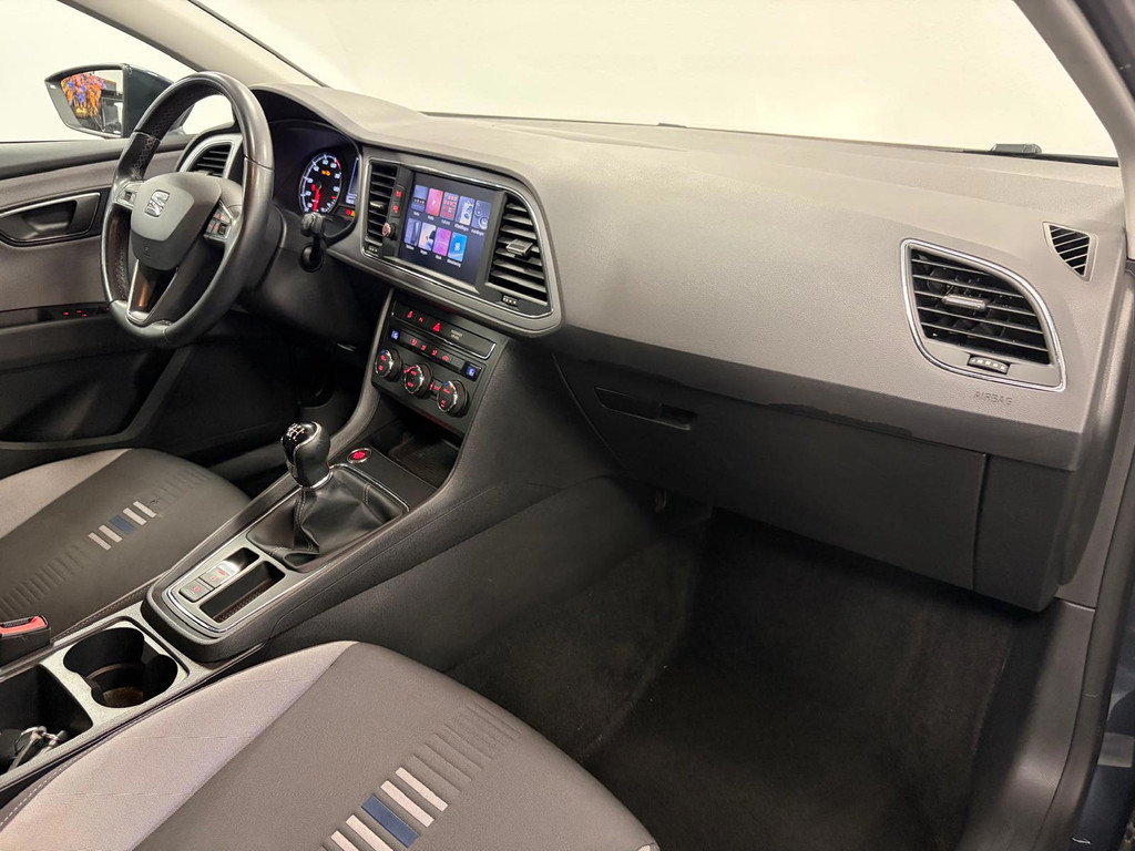 SEAT Leon ST 1.5 TSI Ultimate Edition*Camera*PDC*Navi*Led* 53941706-2.jpg | Visser Automotive B.V.
