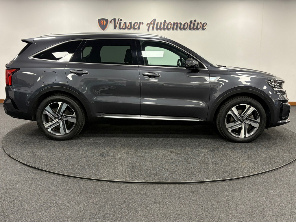 Kia Sorento 1.6 T-GDI Plug-in Hybrid 4WD ExecutiveLine*Head-up*Winter-Pakket*Leder*Trekhaak* 56395970-1.jpg | Visser Automotive B.V.