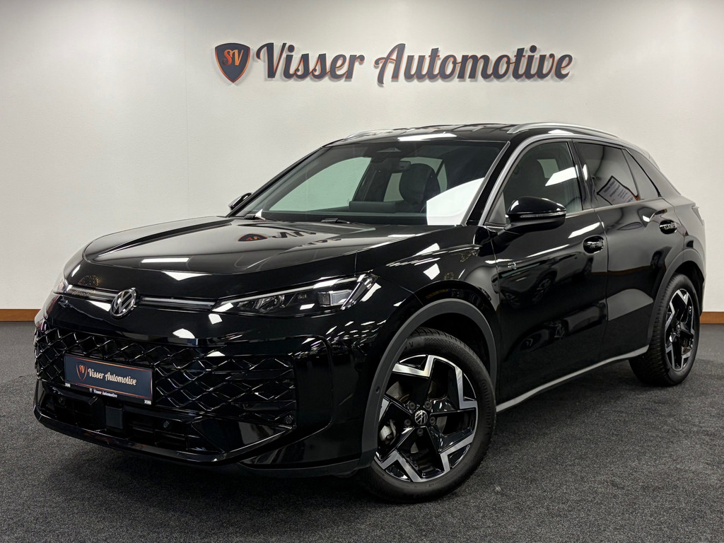 Volkswagen T-Roc 1.5 eTsi R-Line First Edition*Winterpakket*Camera*IQ-Light* 57132311-0.jpg | Visser Automotive B.V.