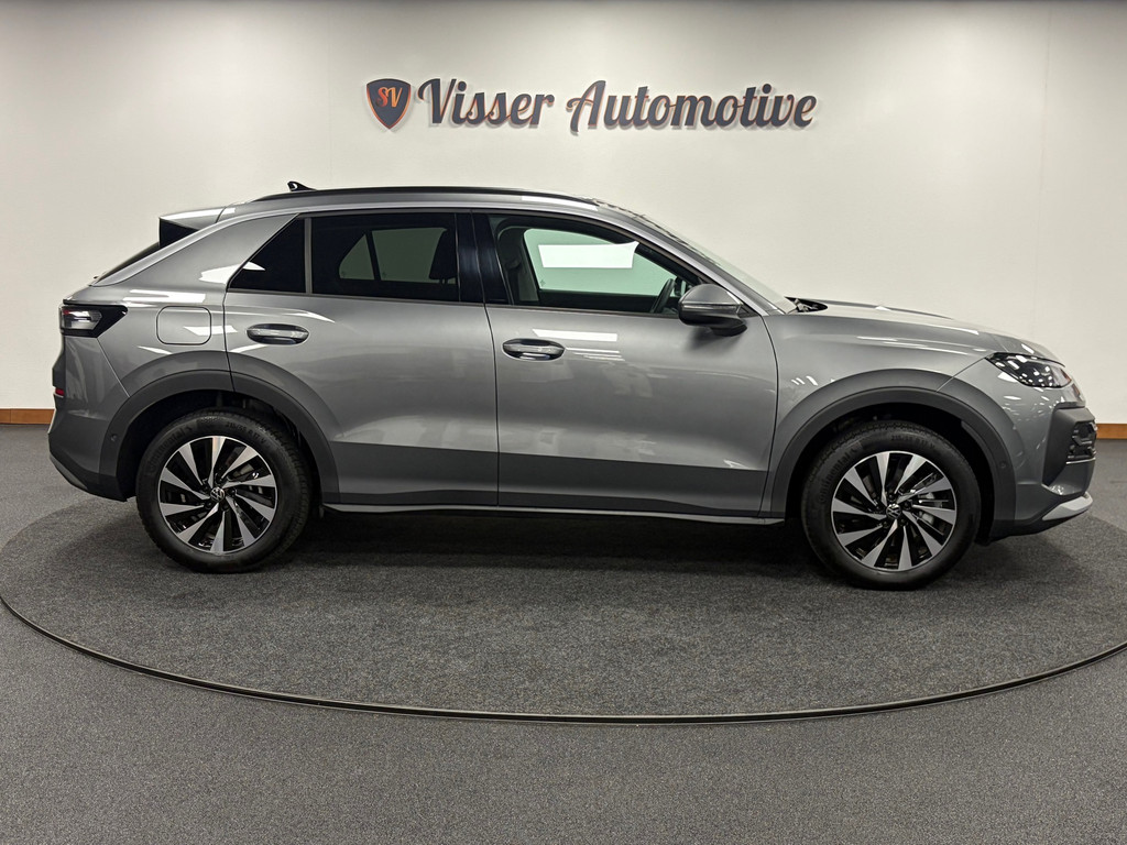 Volkswagen T-Roc 1.5 eTsi Life First Edition*Automaat*116PK*Camera*Stoelverwarming*Cruise-Control*PDC*Xenon* 57146205-1.jpg | Visser Automotive B.V.
