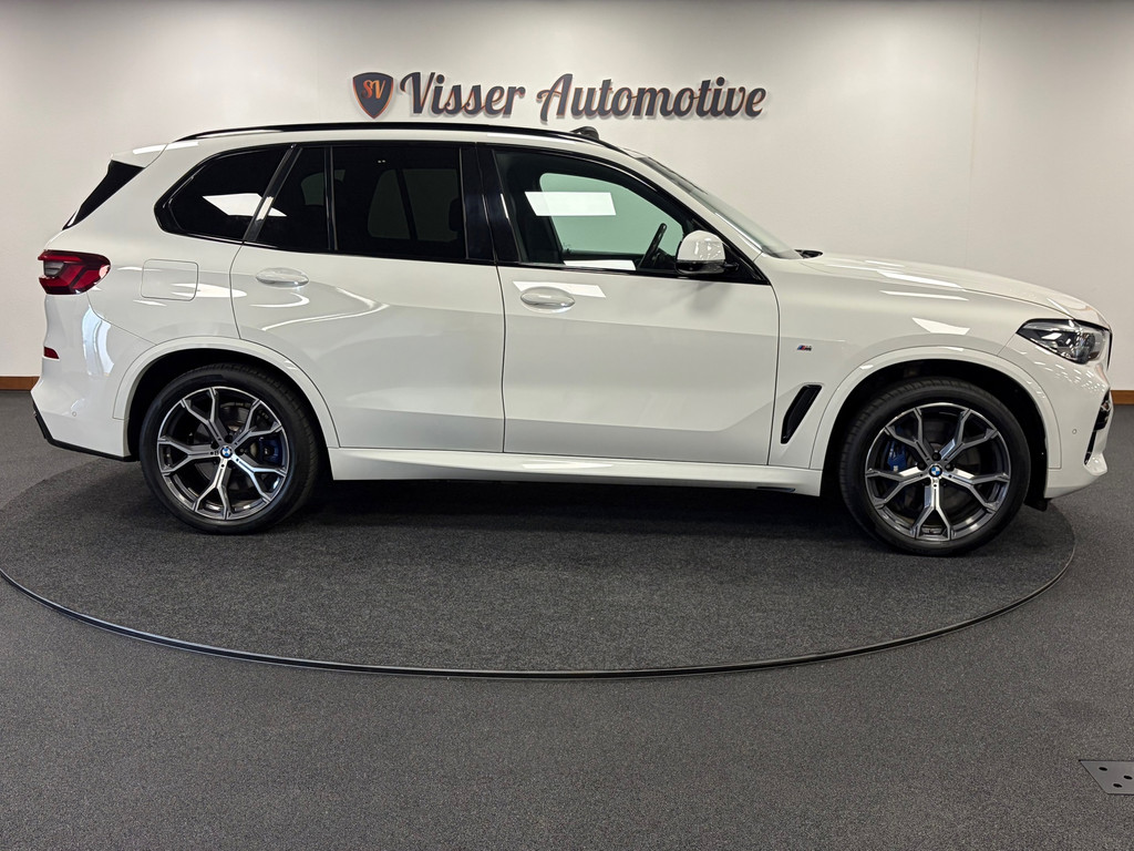 BMW X5 XDrive45e Executive*M-pakket*Pano*Head-up*Luchtvering*Electr-Klep*Led*Leder* 57189649-1.jpg | Visser Automotive B.V.